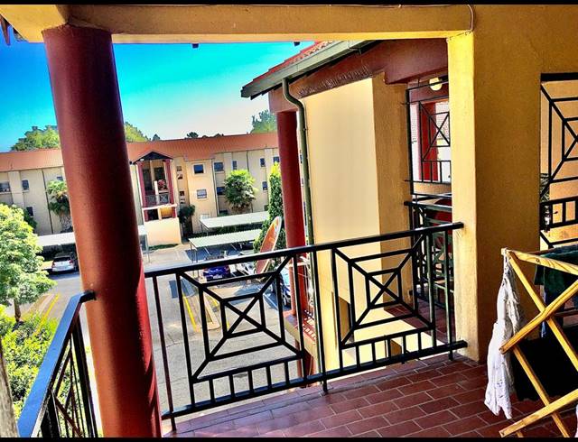 2 BEDROOM APARTMENT RENTED IN BRYANSTON